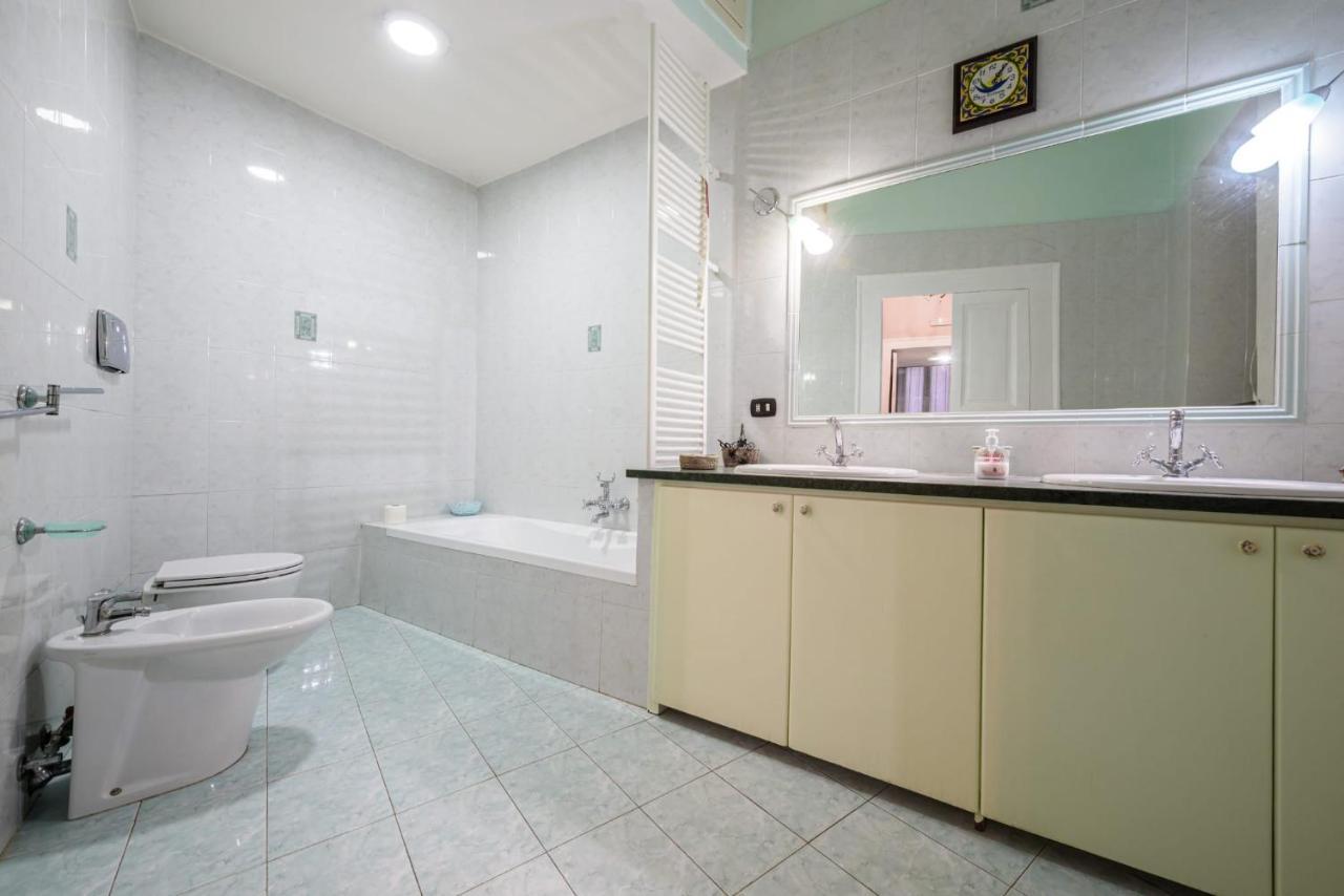 Casa Di Flo Leilighet Napoli Eksteriør bilde
